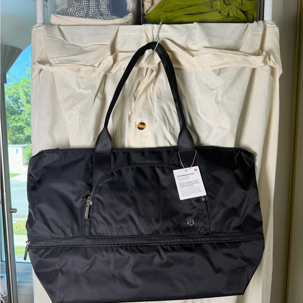 lululemon athletica Black Nylon Zip-Top Tote - Picture 6 of 6